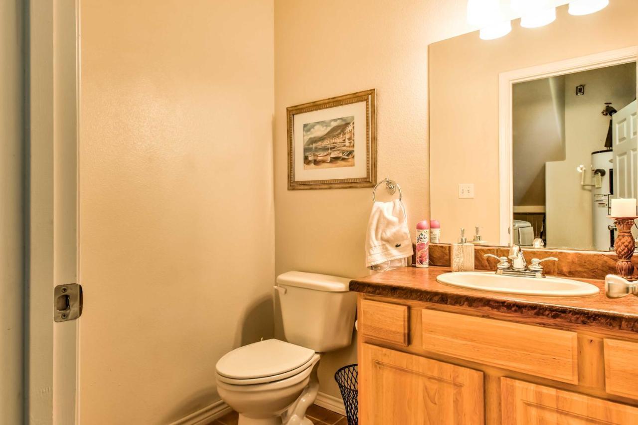 Waterfront Corpus Christi Townhome With Pool And Dock! Exterior foto